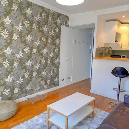 011 Grand Sunny Flat At Montorgeuil * Parigi